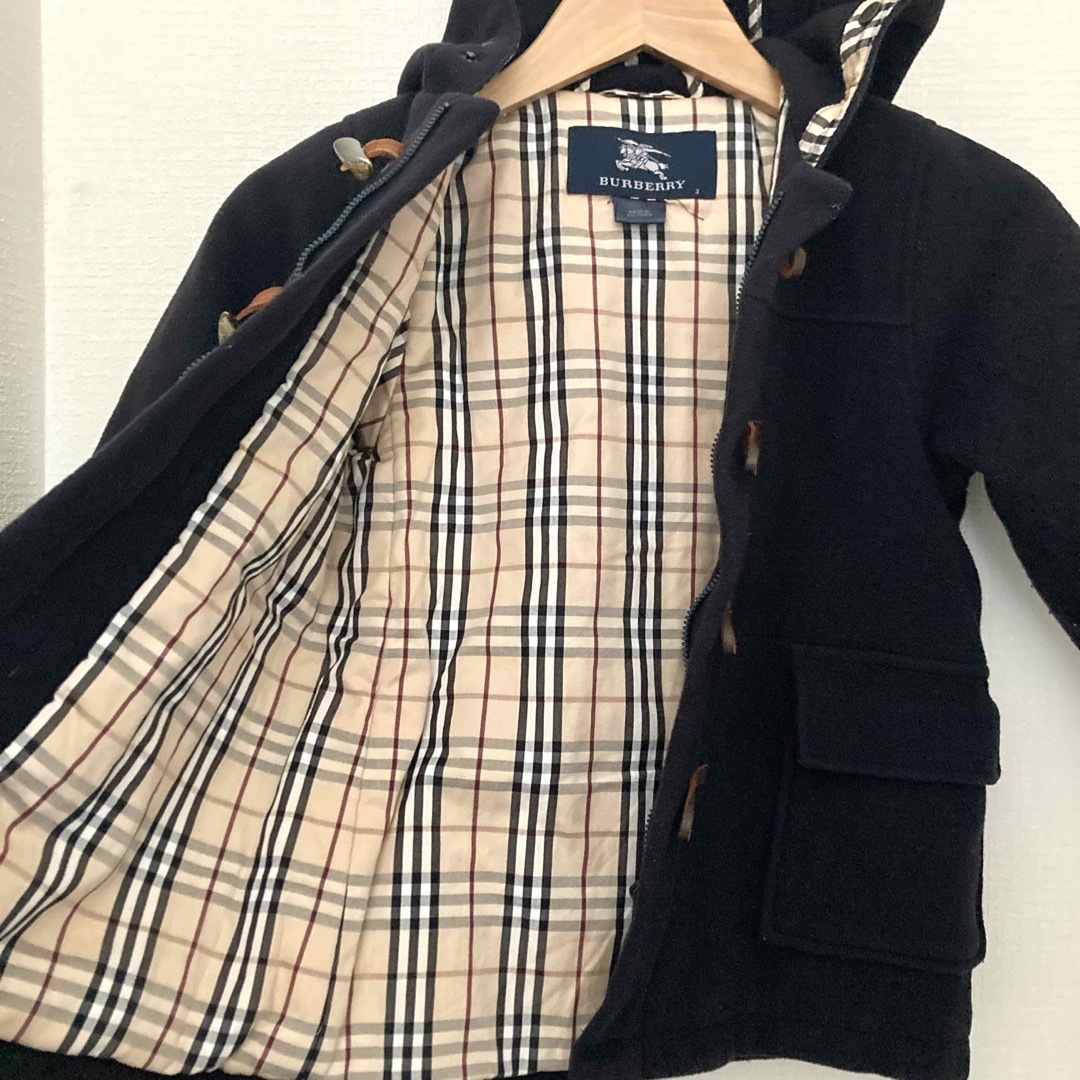 BURBERRY(バーバリー)のバーバリー　ダッフルコート　キッズ　ネイビー　ノバチェック柄　カシミヤ　ウール混 キッズ/ベビー/マタニティのキッズ服男の子用(90cm~)(コート)の商品写真