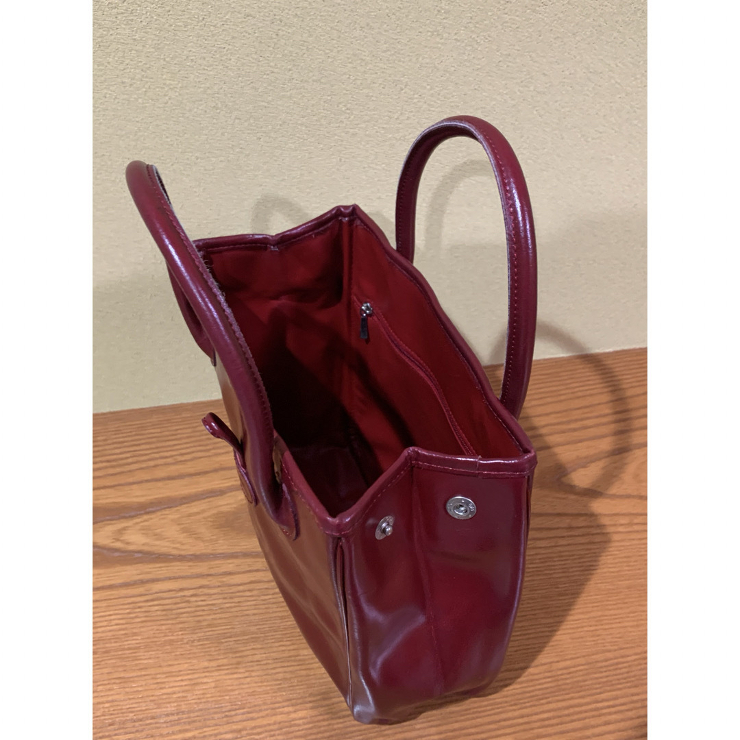 LONGCHAMP(ロンシャン)のロンシャン　定番　人気ロゾ　レザー　トートバッグ　レッド　定価28,000円 レディースのバッグ(トートバッグ)の商品写真