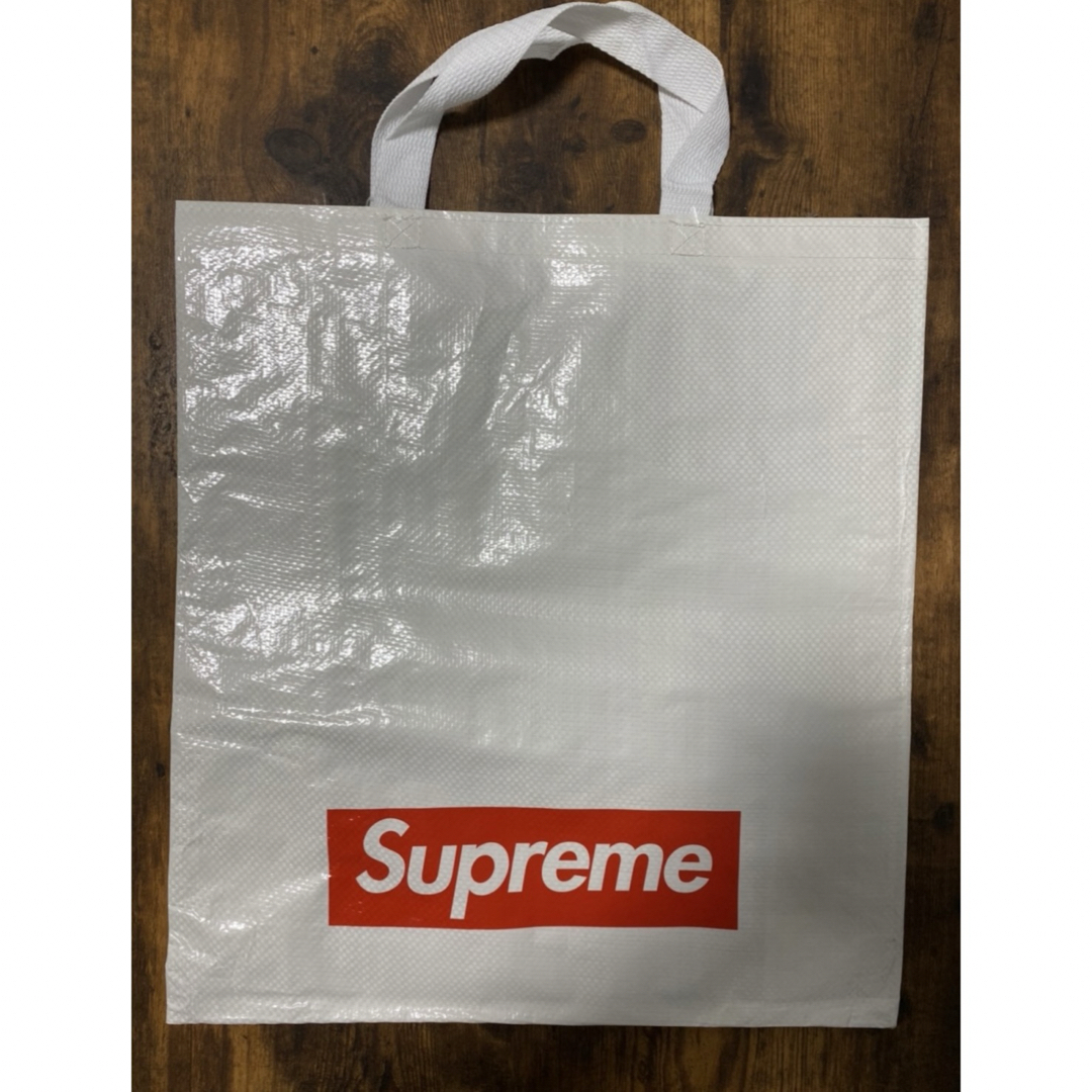 Supreme(シュプリーム)のシュプリーム 　ショッパー　中　ノベルティ  エコバッグ　トートバッグ メンズのファッション小物(その他)の商品写真