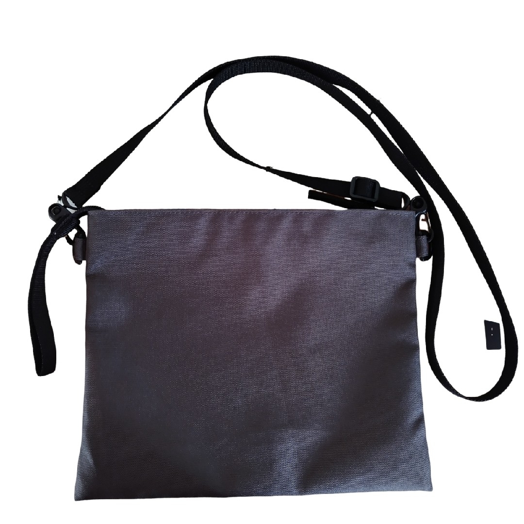 MUJI (無印良品)(ムジルシリョウヒン)の無印良品　ポーチとしても使える　撥水サコッシュ レディースのバッグ(ショルダーバッグ)の商品写真