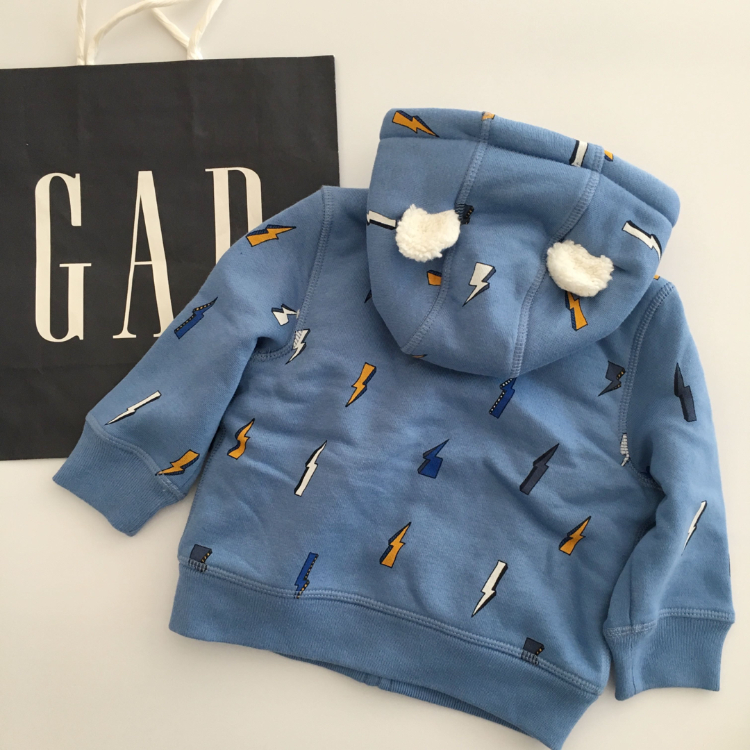 babyGAP(ベビーギャップ)の新品♡baby gap♡ベビーギャップ♡くま耳♡パーカー♡ロゴ♡ボア/ザラ/他 キッズ/ベビー/マタニティのベビー服(~85cm)(トレーナー)の商品写真