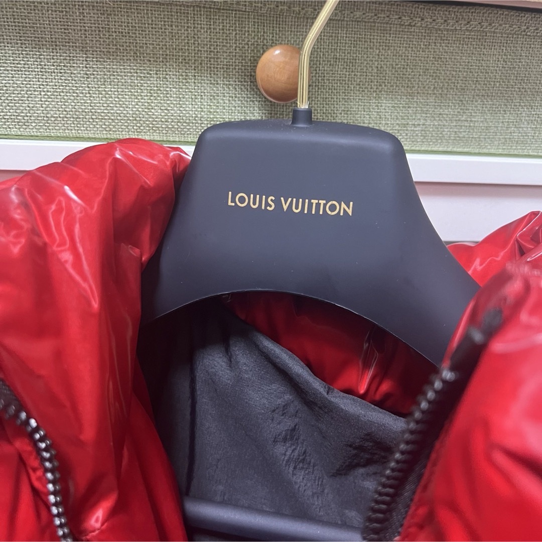 LOUIS VUITTON(ルイヴィトン)のLOUIS VUITTON テクニカルミラーパファダウンジャケット レッド メンズのジャケット/アウター(ダウンジャケット)の商品写真