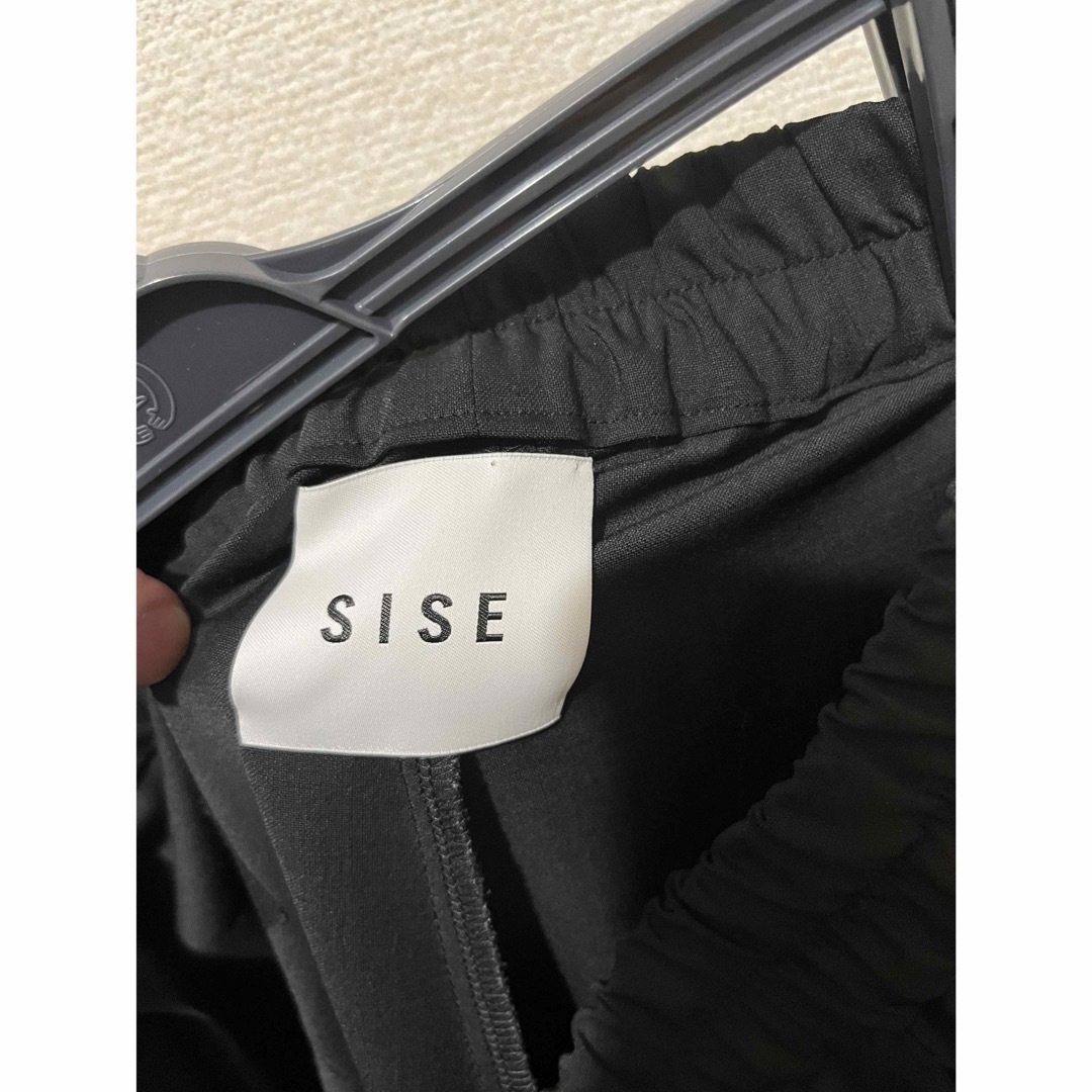 Sise(シセ)の黒無地　22ss SISE シセ　ウール　イージーパンツ　スラックス メンズのパンツ(スラックス)の商品写真