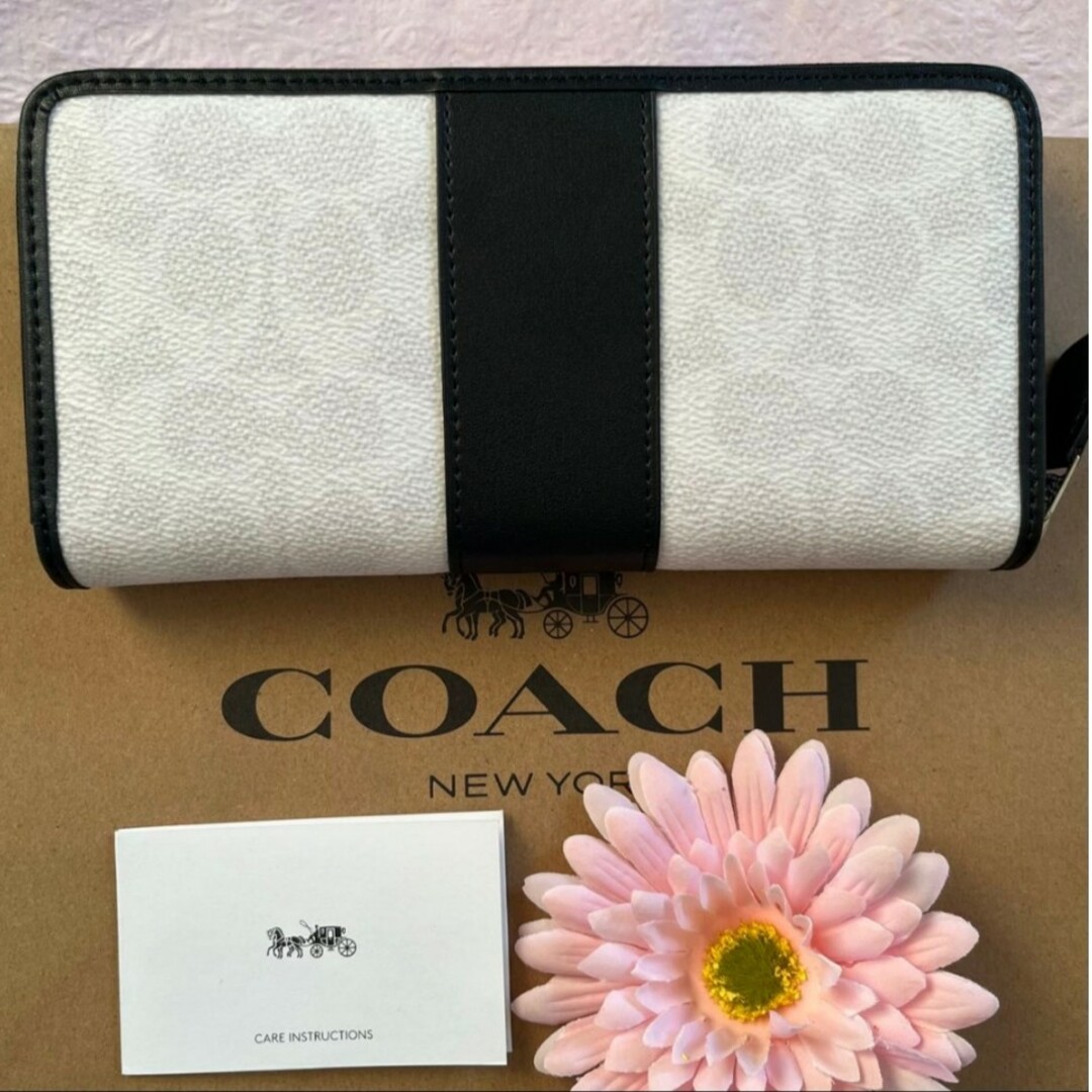 新品　COACH 長財布　ホワイト　シグネチャー　ラウンドファスナー　小銭入れ有