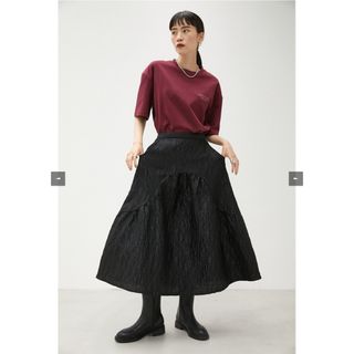 マウジー(moussy)のcrie confort マトラッセスカート ふくれジャカード　黒　ブラック(ロングスカート)