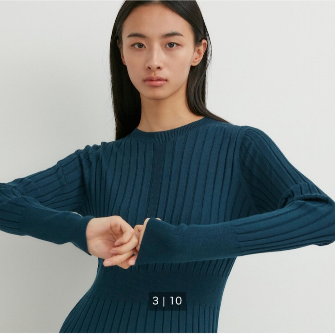 UNIQLO(ユニクロ)のタグ付新品　ユニクロ3Dリブクルーネックワンピース レディースのワンピース(ひざ丈ワンピース)の商品写真