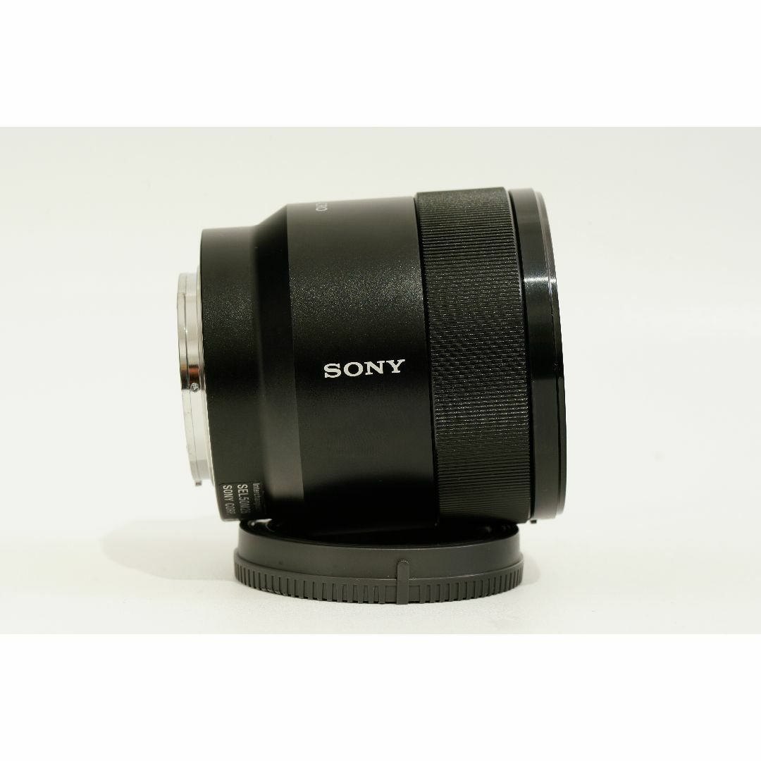 SONY(ソニー)のSONY E-mount FE50 F2.8 MACRO SEL50M28 スマホ/家電/カメラのカメラ(レンズ(単焦点))の商品写真