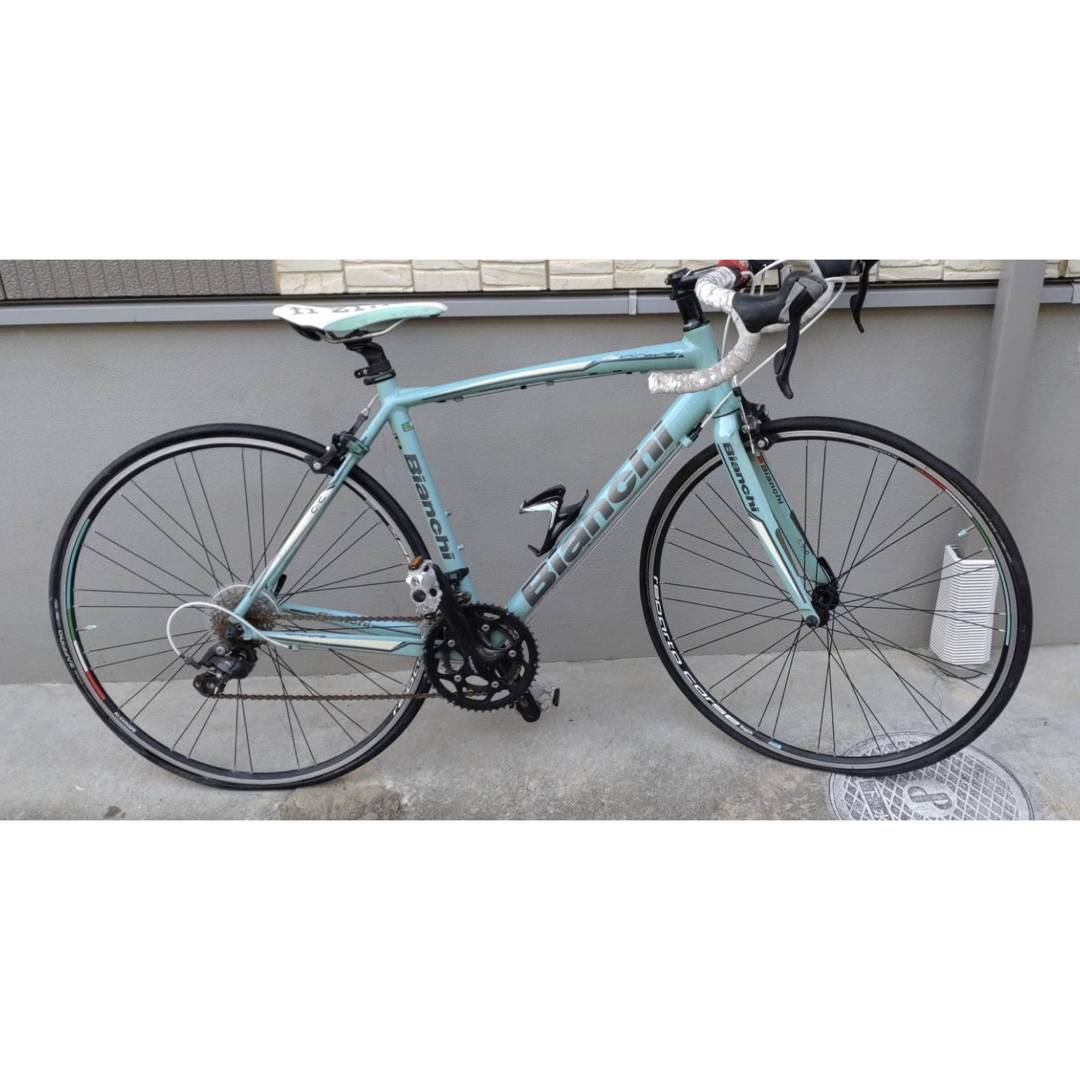 Bianchi(ビアンキ)のBianchビアンキ ALU HYDRO TRIPLE BUTTED 6000 スポーツ/アウトドアの自転車(自転車本体)の商品写真