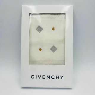 ジバンシィ(GIVENCHY)の未使用品 ★GIVENCHY★ タオルハンカチ ４Gロゴ ホワイト ケース付き(ハンカチ)