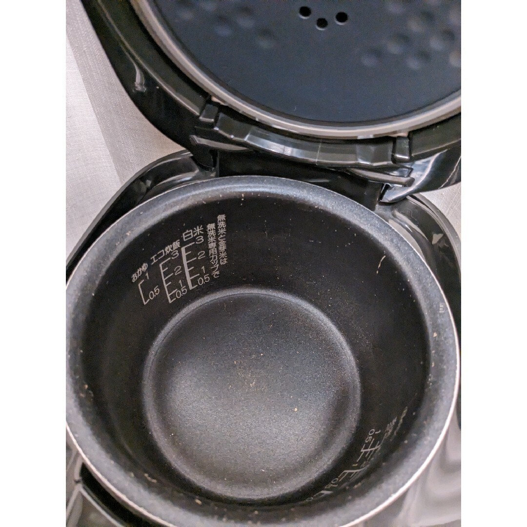 象印(ゾウジルシ)の象印炊飯器　3合炊き　NL-BS05 スマホ/家電/カメラの調理家電(炊飯器)の商品写真