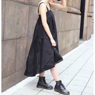 ローズバッド(ROSE BUD)の✨お値下げ✨ELK エルク TABLIER DRESS ストラップワンピース(ひざ丈ワンピース)