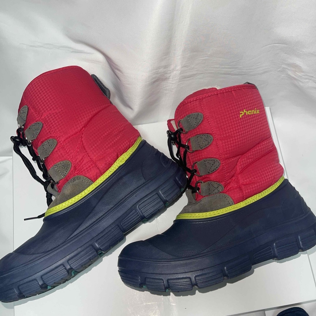 phenix(フェニックス)の美品　phenix スノーブーツ　23.0 フェニックス スキー　ジュニア キッズ/ベビー/マタニティのキッズ靴/シューズ(15cm~)(ブーツ)の商品写真