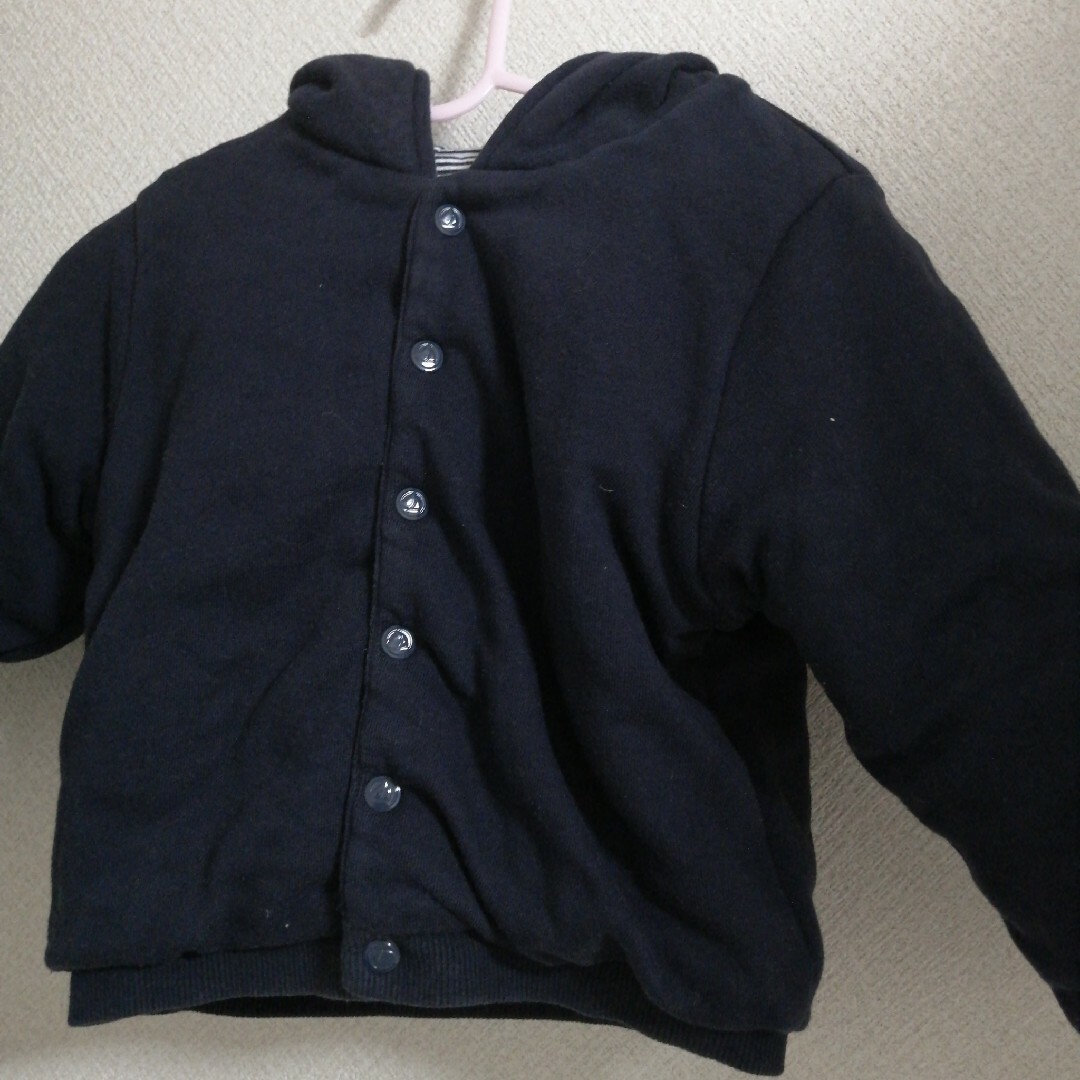 PETIT BATEAU(プチバトー)のプチバトー　リバーシブル　24m 84cm 中綿 キッズ/ベビー/マタニティのベビー服(~85cm)(ジャケット/コート)の商品写真