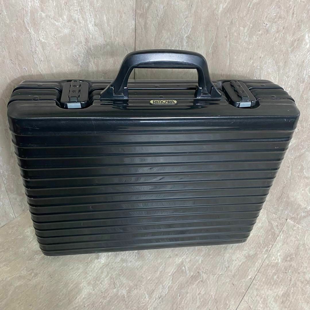 絶版 廃盤品 RIMOWA リモワ 835.12 アタッシュケース ブラック 絶版 廃盤品 RIMOWA リモワ 835.12 アタッシュケース ブラック