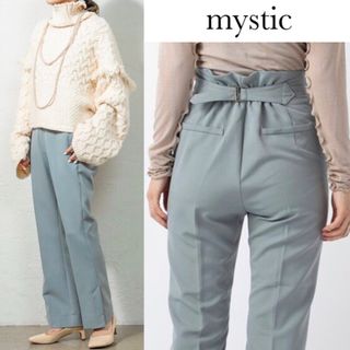 ミスティック(mystic)のミスティック センタープレス セミフレア パンツ(その他)