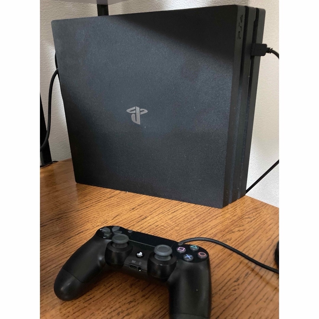 【SSD付】PlayStation4 Pro 本体  CUH-7000BB01CUH-7000BB01