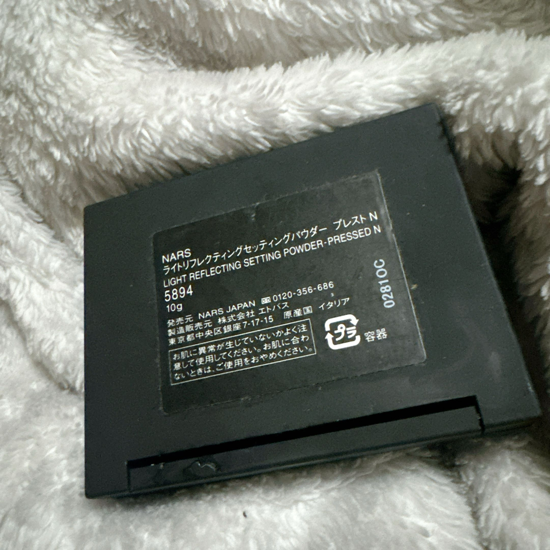 NARS(ナーズ)のNARS プレストN  10g 一度のみ使用 コスメ/美容のベースメイク/化粧品(フェイスパウダー)の商品写真