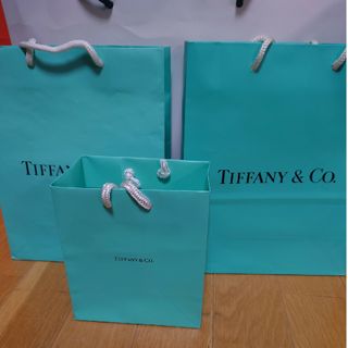 ティファニー(Tiffany & Co.)のTIFFANY　ティファニー　紙袋　3枚セット　本物(ショップ袋)