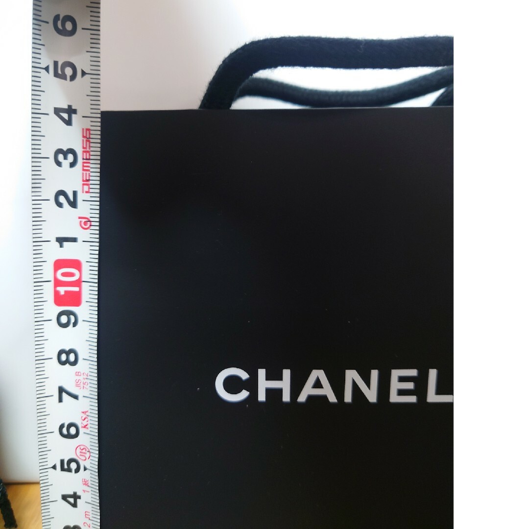 CHANEL(シャネル)のCHANEL　シャネル　紙袋　ショッパー袋　直営店 レディースのバッグ(ショップ袋)の商品写真