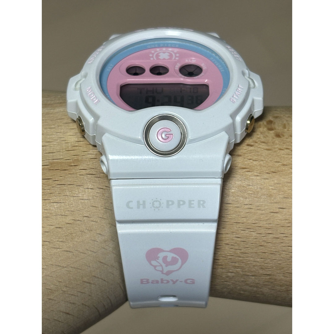Baby-G(ベビージー)のbaby-g/ワンピース/G-SHOCK/限定/時計/チョッパー/ホワイト/美品 メンズの時計(腕時計(デジタル))の商品写真