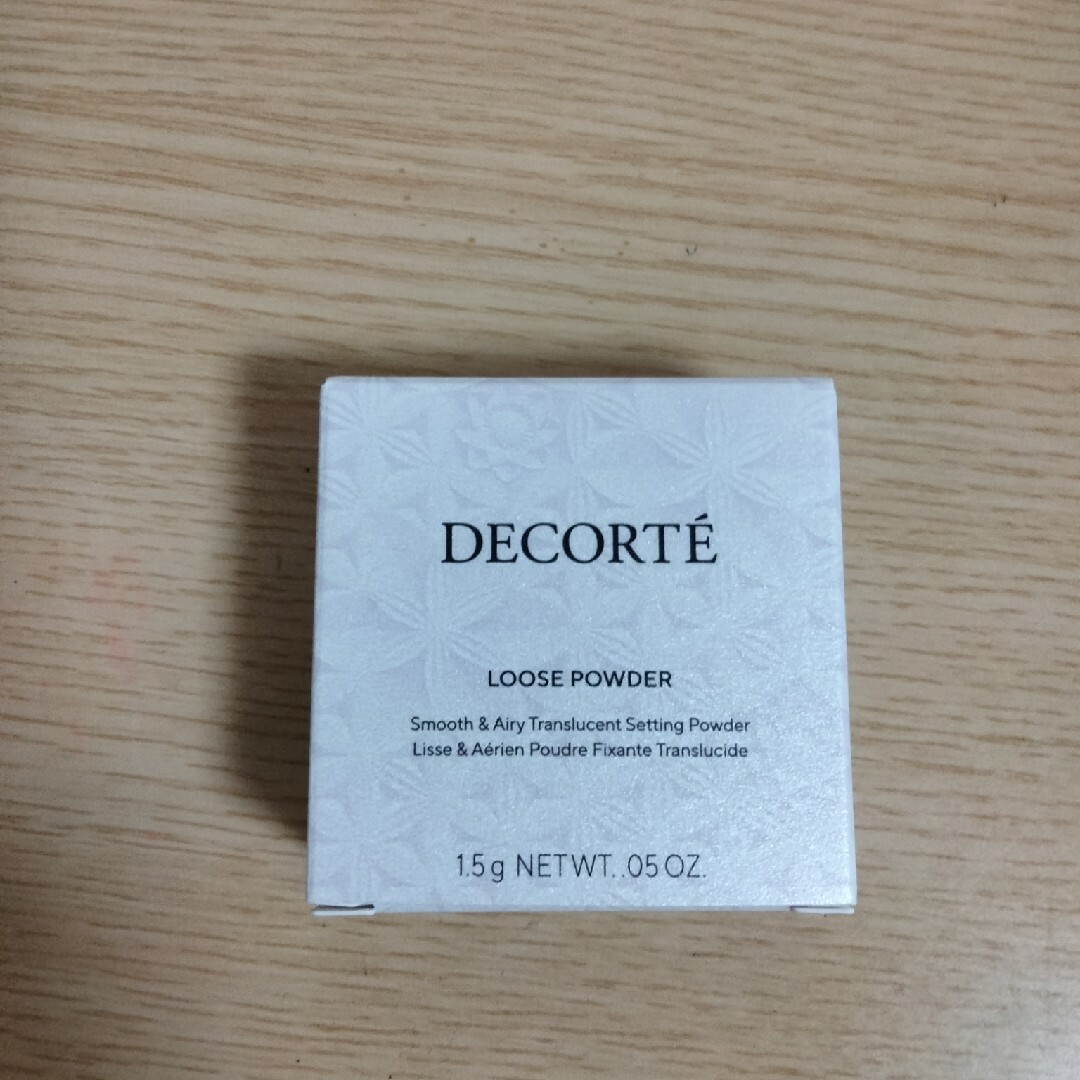 COSME DECORTE(コスメデコルテ)のコスメデコルテ　ルースパウダー　フェイスパウダー　ミニサイズ　02 1.5g コスメ/美容のベースメイク/化粧品(フェイスパウダー)の商品写真