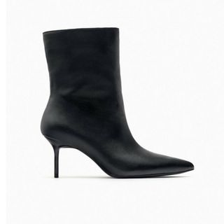 ザラ(ZARA)のZARA　アンクルブーツ　ショートブーツ(ブーツ)