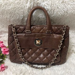 ケイトスペードニューヨーク(kate spade new york)の【SALE】ケイトスペード  キルティングバッグ　チェーン　ブラウン(トートバッグ)