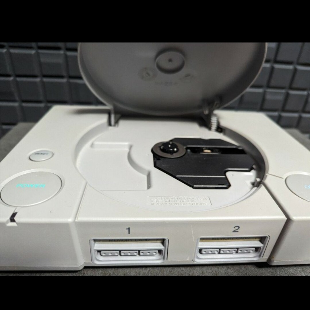 PlayStation1　プレイステーション１ 　カセット セット エンタメ/ホビーのゲームソフト/ゲーム機本体(家庭用ゲームソフト)の商品写真