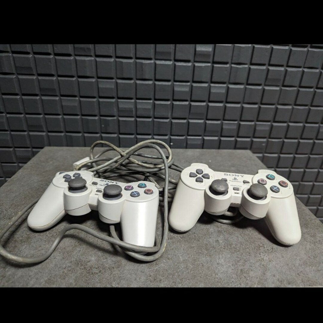 PlayStation1　プレイステーション１ 　カセット セット エンタメ/ホビーのゲームソフト/ゲーム機本体(家庭用ゲームソフト)の商品写真