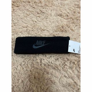 ナイキ(NIKE)のナイキ NIKE  ヘッドバンド ブラック/ダークスモーキーグレー (ヘアバンド)