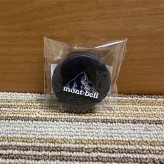 モンベル(mont bell)のモンベル　ピンバッジ(登山用品)