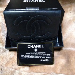 シャネル(CHANEL)のCHANEL シャネル 折り財布 ココマーク キャビアスキン レザー シールあり(財布)