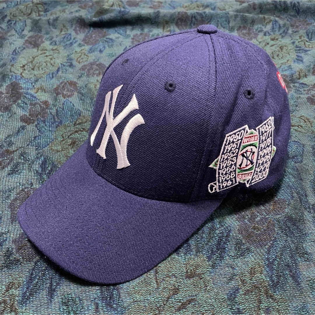 MLB(メジャーリーグベースボール)のアメリカンニードル ヤンキース ベースボールキャップ【古着ナポリタン】 メンズの帽子(キャップ)の商品写真