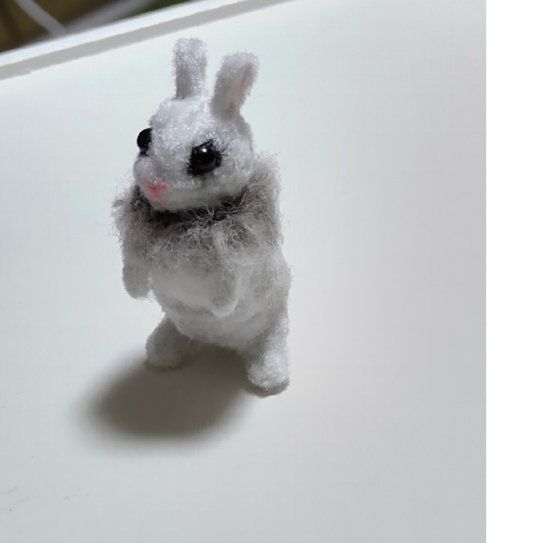 モールアート　白ウサギ　うさぎ　ブライスアウトフィット　お友達　ミニチュア ハンドメイドのおもちゃ(ミニチュア)の商品写真