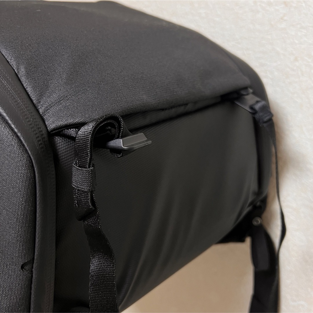 peak design(ピークデザイン)のピークデザイン　エブリデイバックパック20L ブラック BEDB-20-BK-2 スマホ/家電/カメラのカメラ(ケース/バッグ)の商品写真