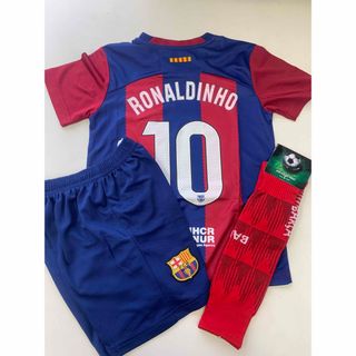 120cmバルセロナ　ロナウジーニョ　子供サッカーユニフォーム三点セット(Tシャツ/カットソー)