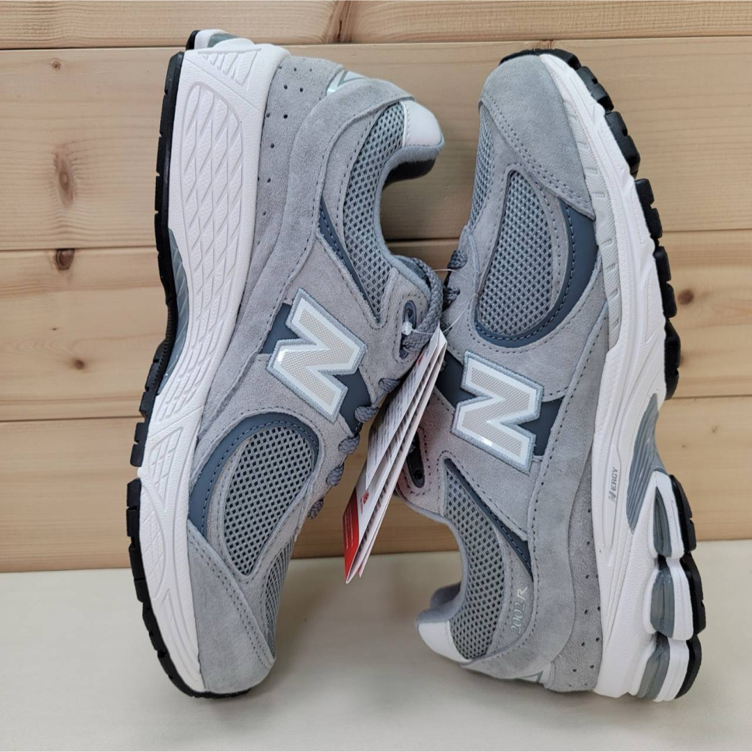 New Balance(ニューバランス)のニューバランス M2002RST  グレー 24.5㎝ レディースの靴/シューズ(スニーカー)の商品写真