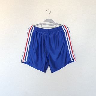 アディダス(adidas)のadidas トリコロール(ショートパンツ)