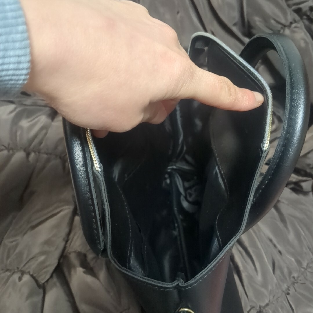 SNIDEL(スナイデル)のスナイデル　ハンドバッグ　黒　ブラック レディースのバッグ(ハンドバッグ)の商品写真