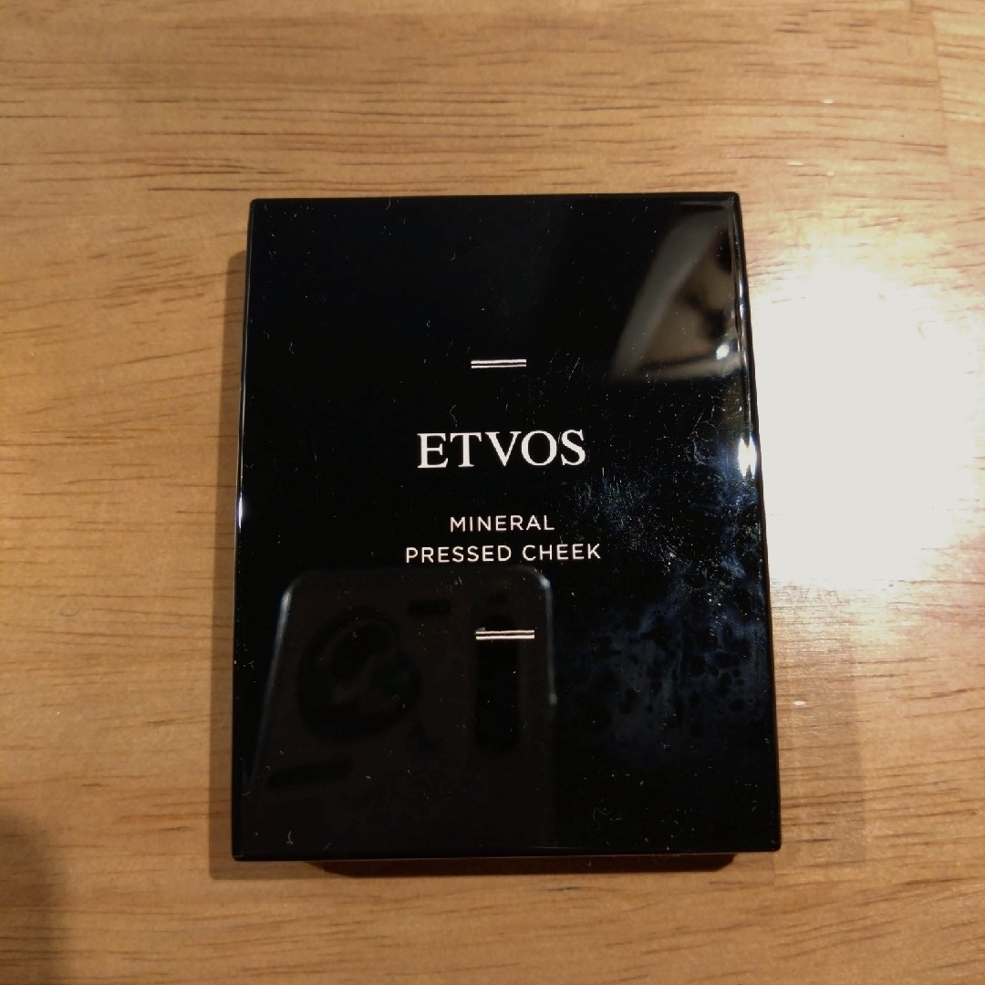 ETVOS(エトヴォス)の【ETVOS】ミネラルプレストチーク　SPF20PA++　サーモンピンク コスメ/美容のベースメイク/化粧品(チーク)の商品写真