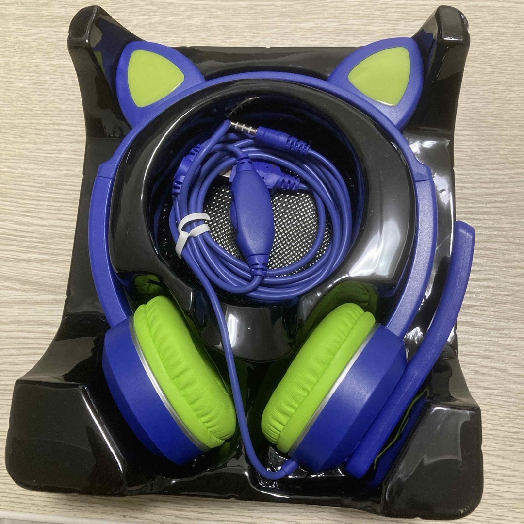 【未使用】ヘッドホン Cat EAR HEADSET スマホ/家電/カメラのオーディオ機器(ヘッドフォン/イヤフォン)の商品写真