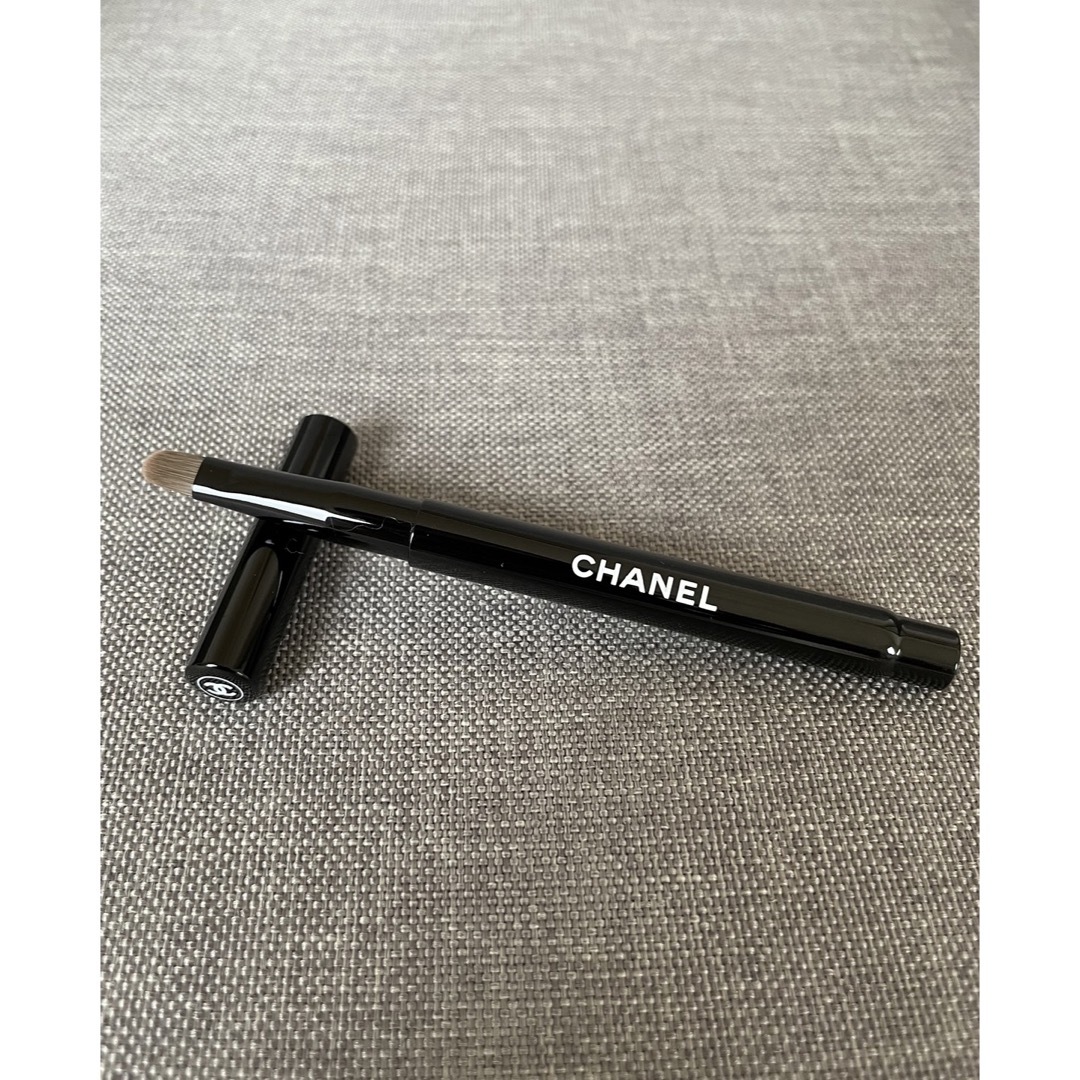 CHANEL(シャネル)のシャネル　パンソーレーヴル リップブラシ シャネル コスメ/美容のベースメイク/化粧品(リップライナー)の商品写真