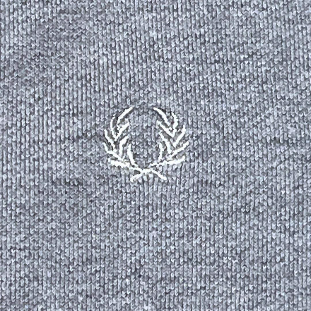 FRED PERRY(フレッドペリー)の美品✨フレッドペリー　FRED PERRY　ジップパーカー　グレー 　M相当 レディースのトップス(パーカー)の商品写真