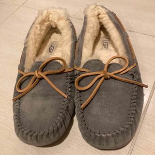 アグ(UGG)のUGG アグ　ダコタ　モカシン　グレー(スリッポン/モカシン)