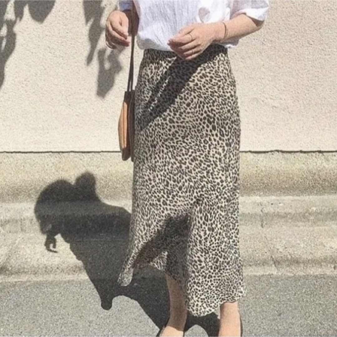 dholic(ディーホリック)のノクチャ　レオパードスカート レディースのスカート(ひざ丈スカート)の商品写真