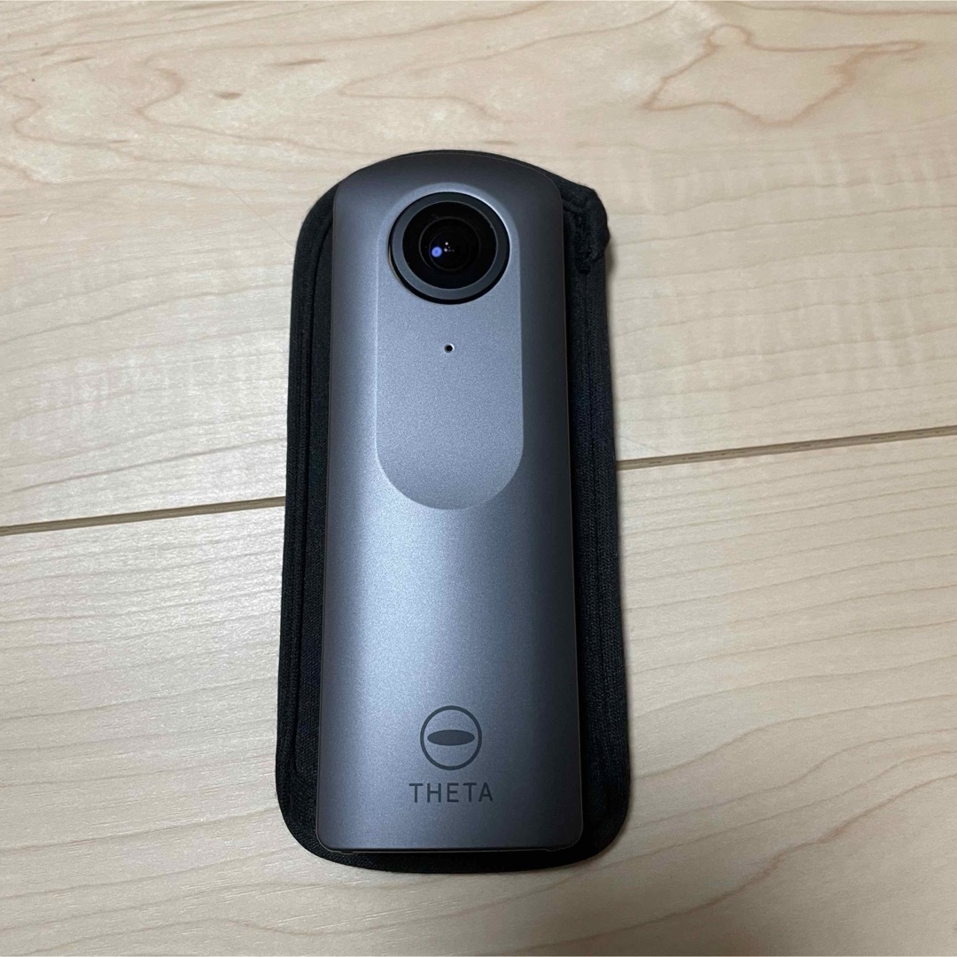 RICOH(リコー)のリコー THETA(シータ) V 防水ケース付き スマホ/家電/カメラのカメラ(コンパクトデジタルカメラ)の商品写真