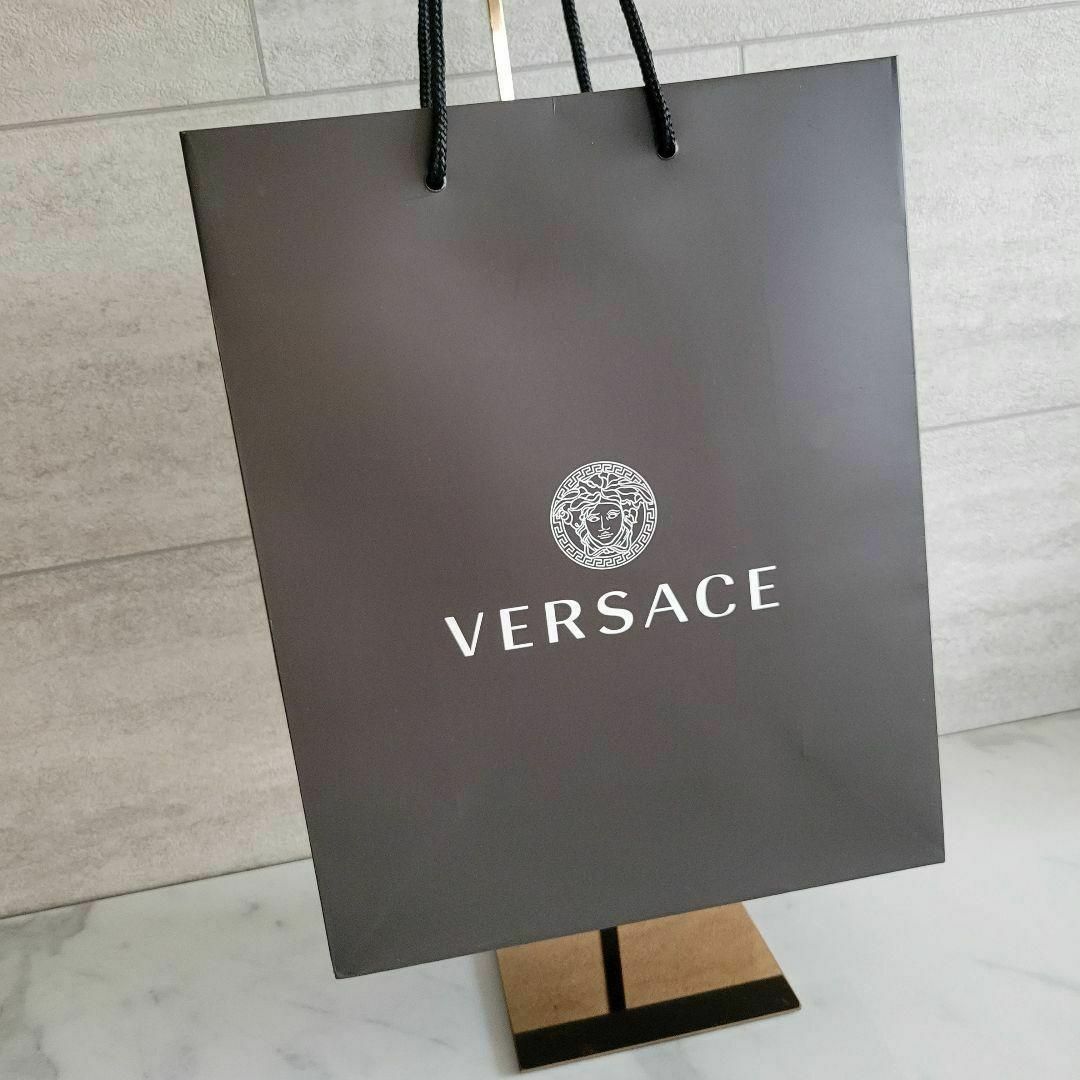 VERSACE(ヴェルサーチ)の☆即日発送☆　VERSACE ヴェルサーチ　ショップ袋　ショッパー メンズのファッション小物(折り財布)の商品写真