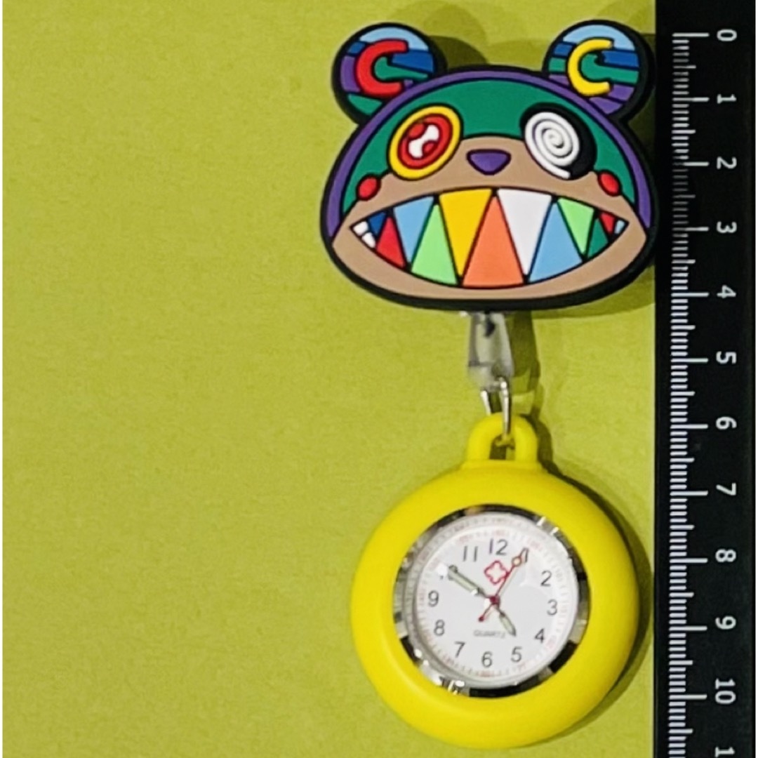 カラフル　クマさん　ナースウォッチ　懐中時計　リール式　クリップ時計　クマさん レディースのファッション小物(腕時計)の商品写真