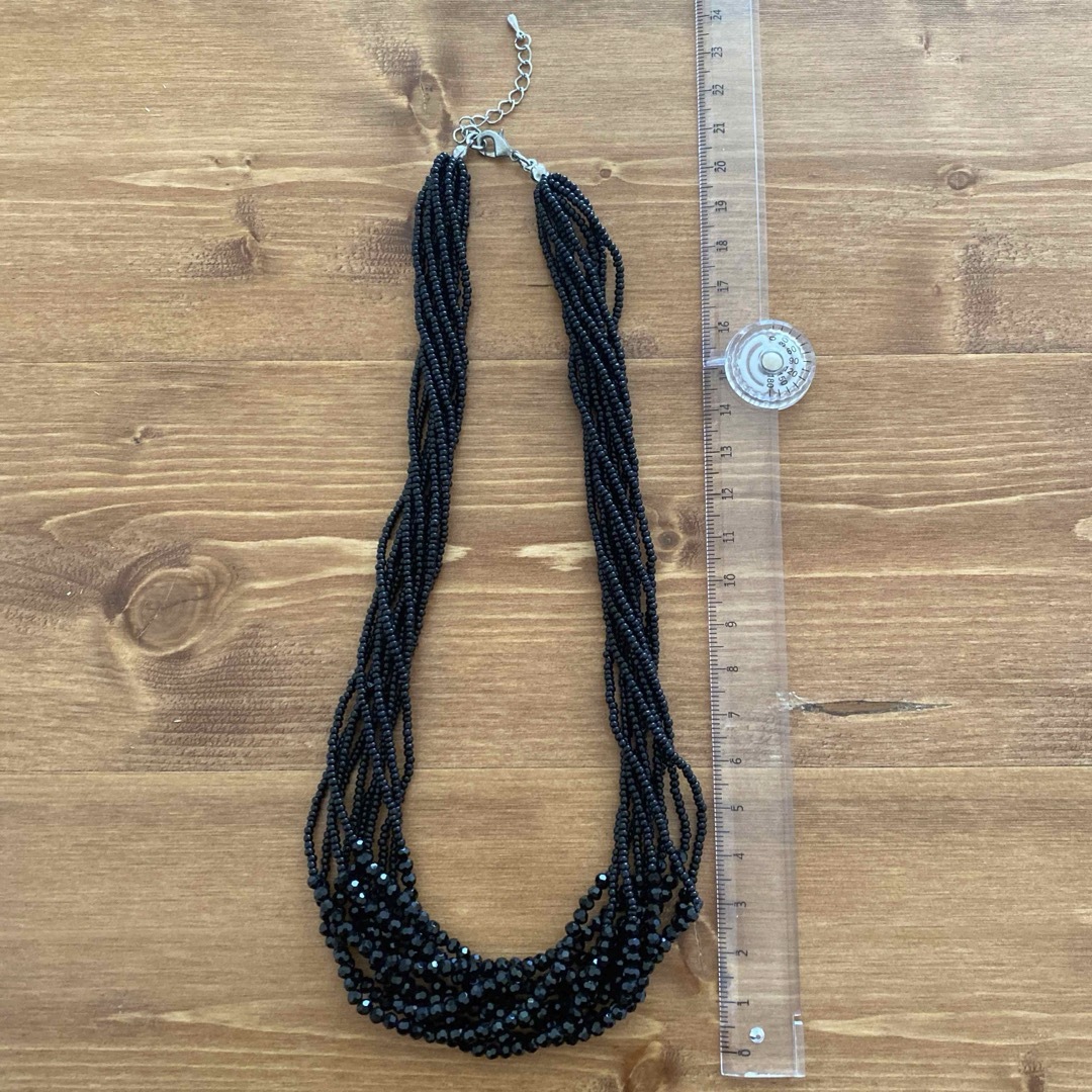 ✴︎黒ビーズネックレス✴︎ 42cm レディースのアクセサリー(ネックレス)の商品写真