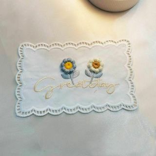 敷物長方形卓上マット飾り花刺繍立体白かわいい韓国インテリア雑貨棚家具ミニオブジェ(テーブル用品)